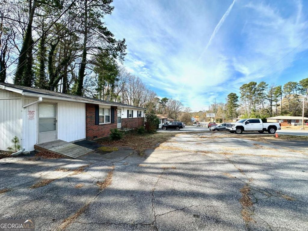 Photo of 446 Windy Hill Road SE, Marietta, GA 30060 (MLS # 10659807)