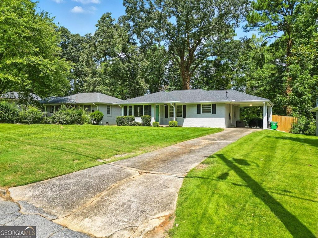 Photo of 2854 Mitchell Drive, Decatur, GA 30032 (MLS # 10691125)