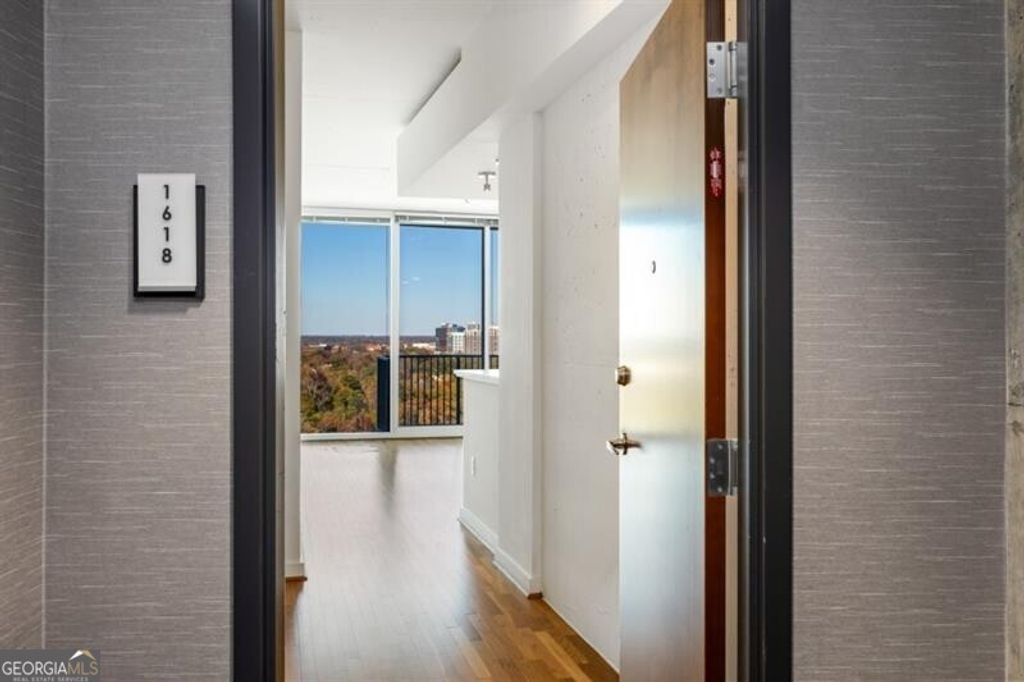 Photo of 361 17th Street NW #1618, Atlanta, GA 30363 (MLS # 10688604)