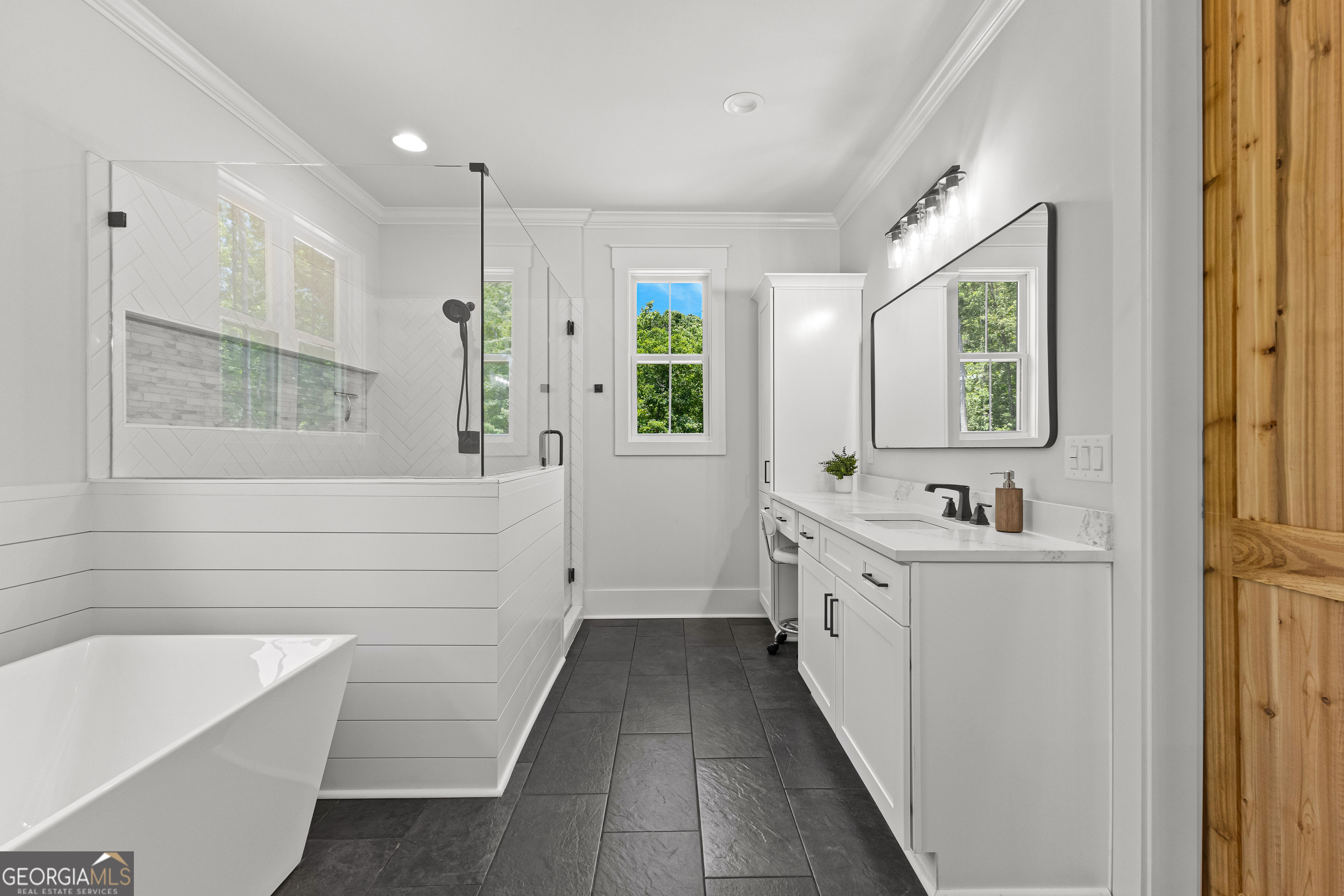 Brooks, Georgia 30205, United States, 5 Bedrooms Bedrooms, ,5 BathroomsBathrooms,Residential,Active,136085