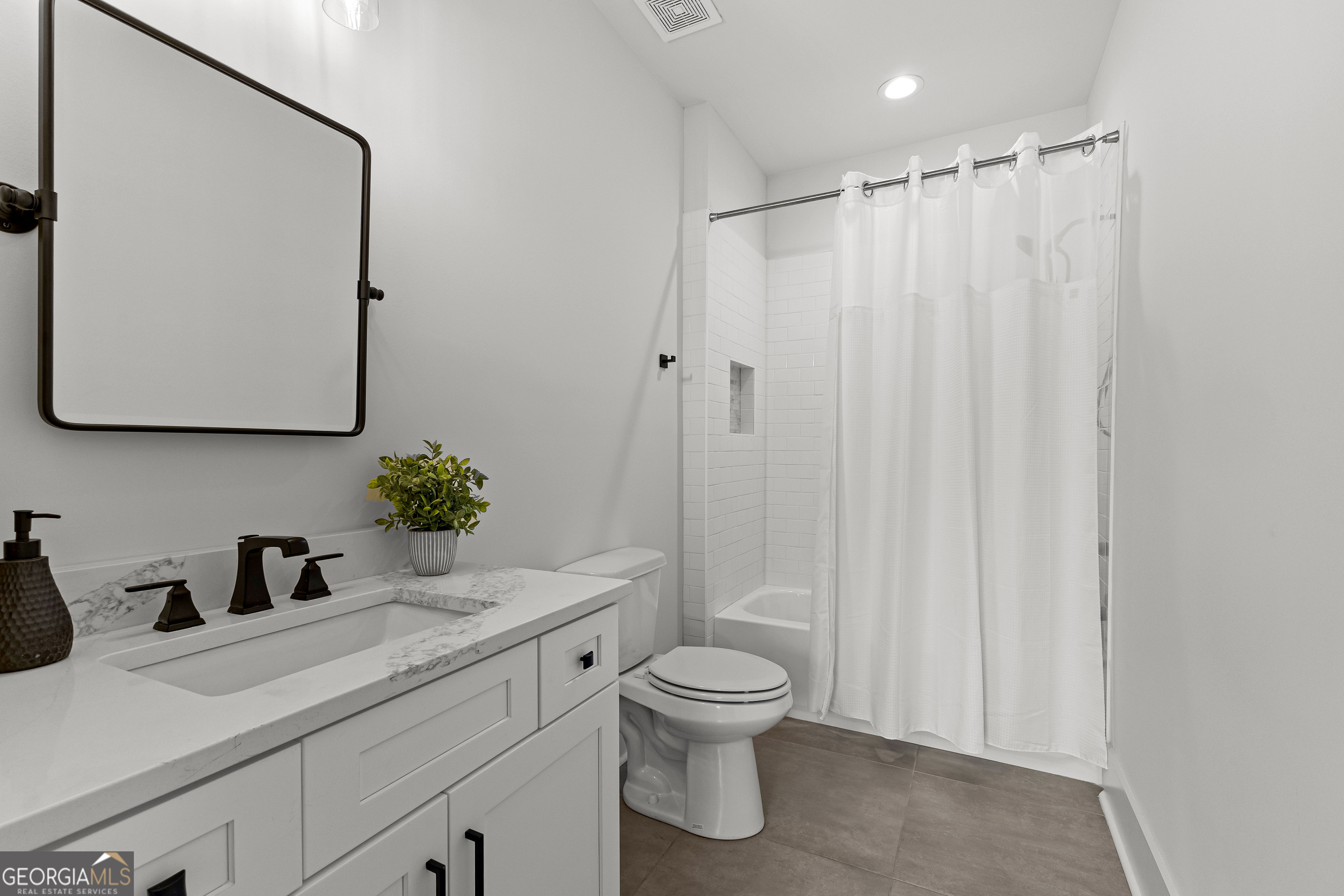 Brooks, Georgia 30205, United States, 5 Bedrooms Bedrooms, ,5 BathroomsBathrooms,Residential,Active,136085