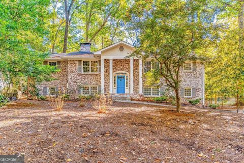 Photo of 3911 Ivy Road NE, Atlanta, GA 30342 (MLS # 10638600)