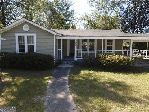 188 Holmesville RD Baxley GA 31513