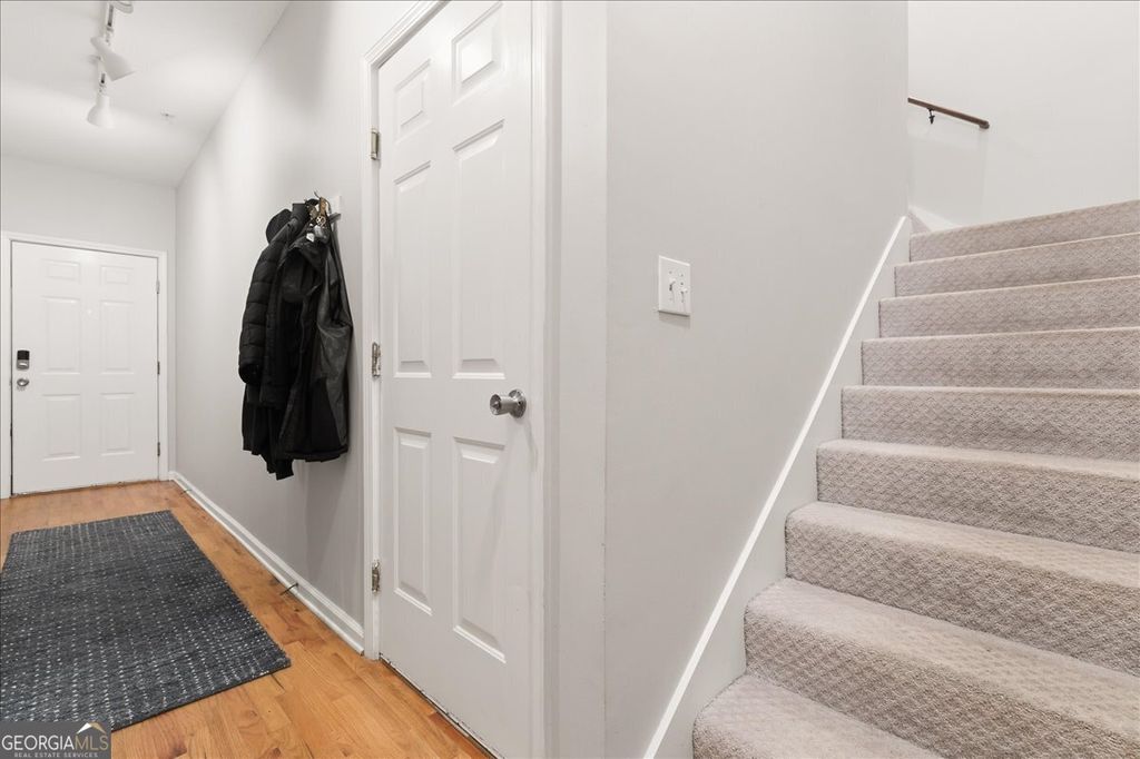 Photo of 1150 Collier Road NW #N4, Atlanta, GA 30318 (MLS # 10709410)