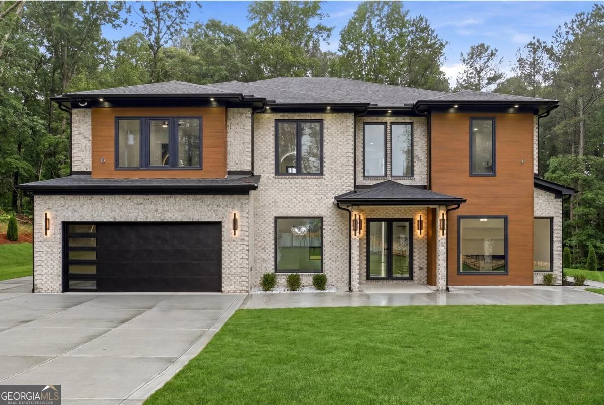 1563 Whitley Road