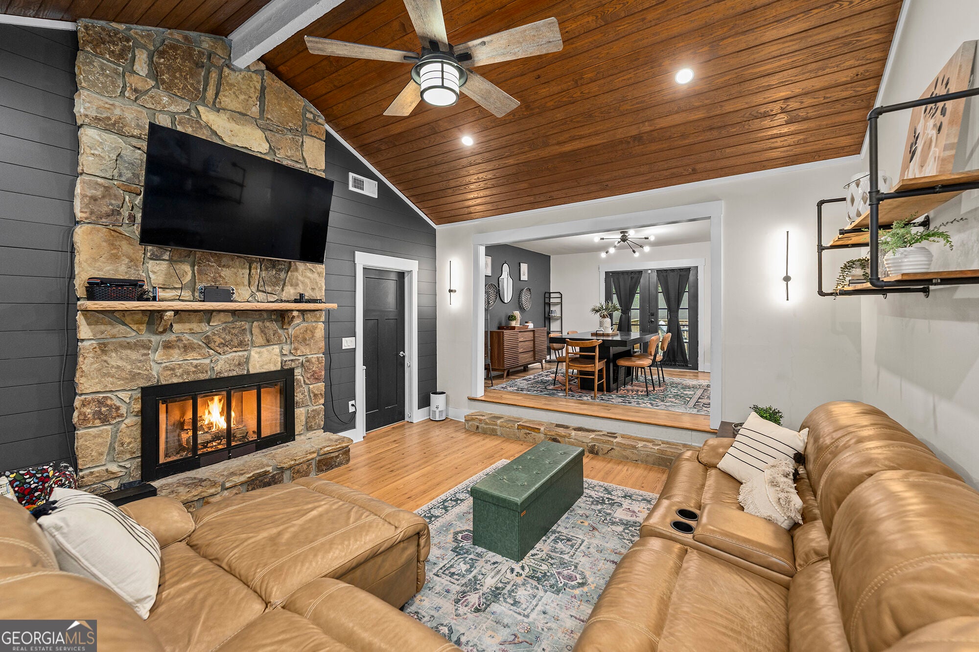 4358 Inverary WALK NE