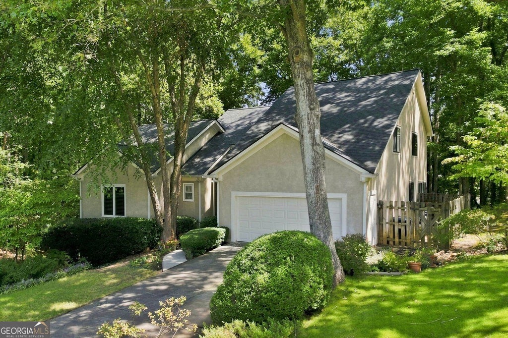 Photo of 2267 Belle Vista Court, Marietta, GA 30062 (MLS # 10842999)