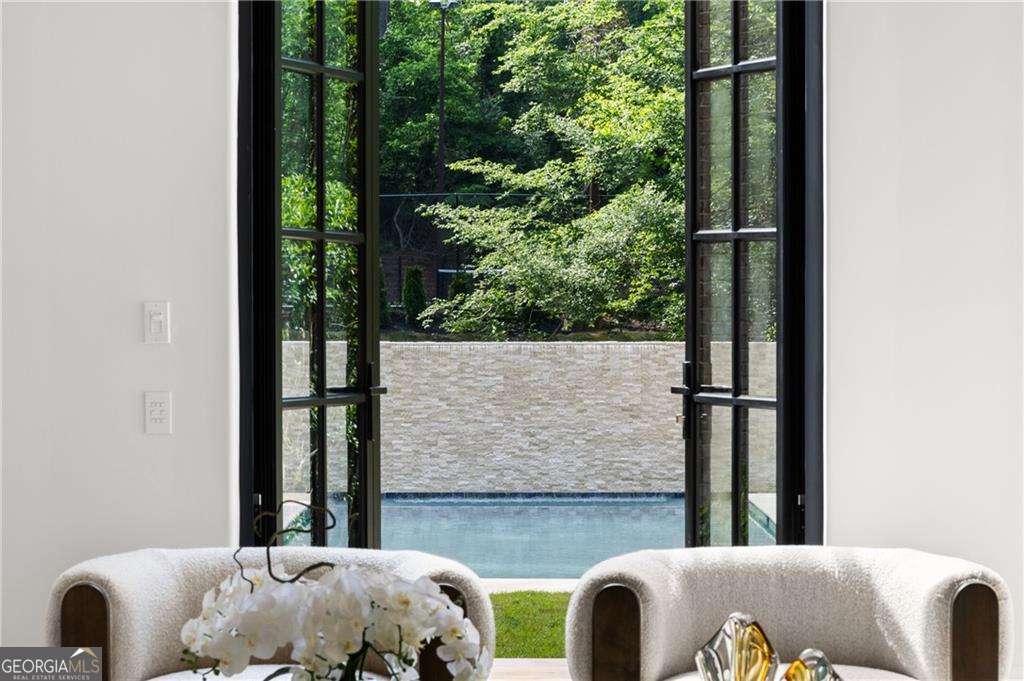 Sandy Springs - Residential