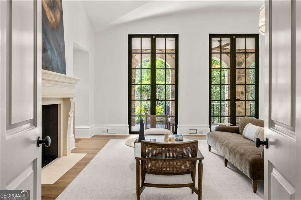 Sandy Springs - Residential