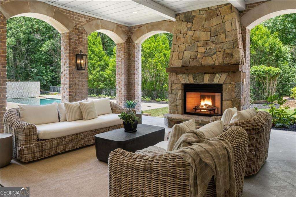 Sandy Springs - Residential