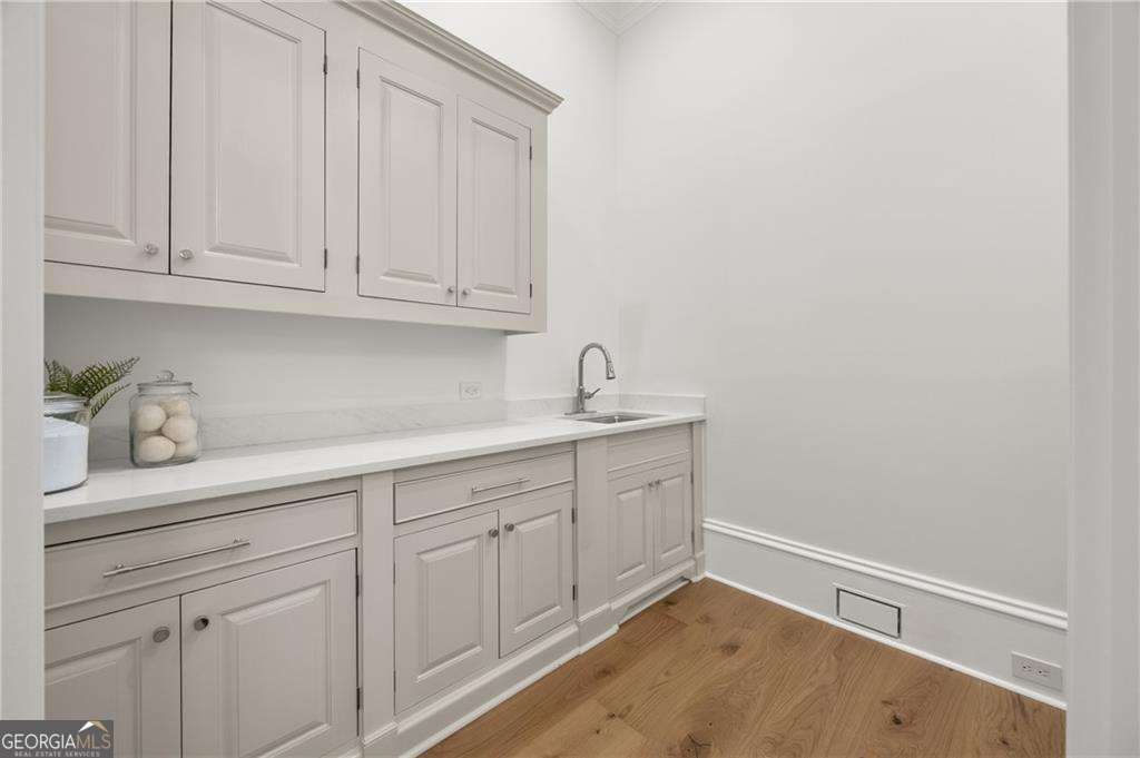 Sandy Springs - Residential
