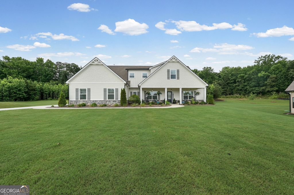 Photo of 185 Cedara Drive, Newnan, GA 30263 (MLS # 10793664)