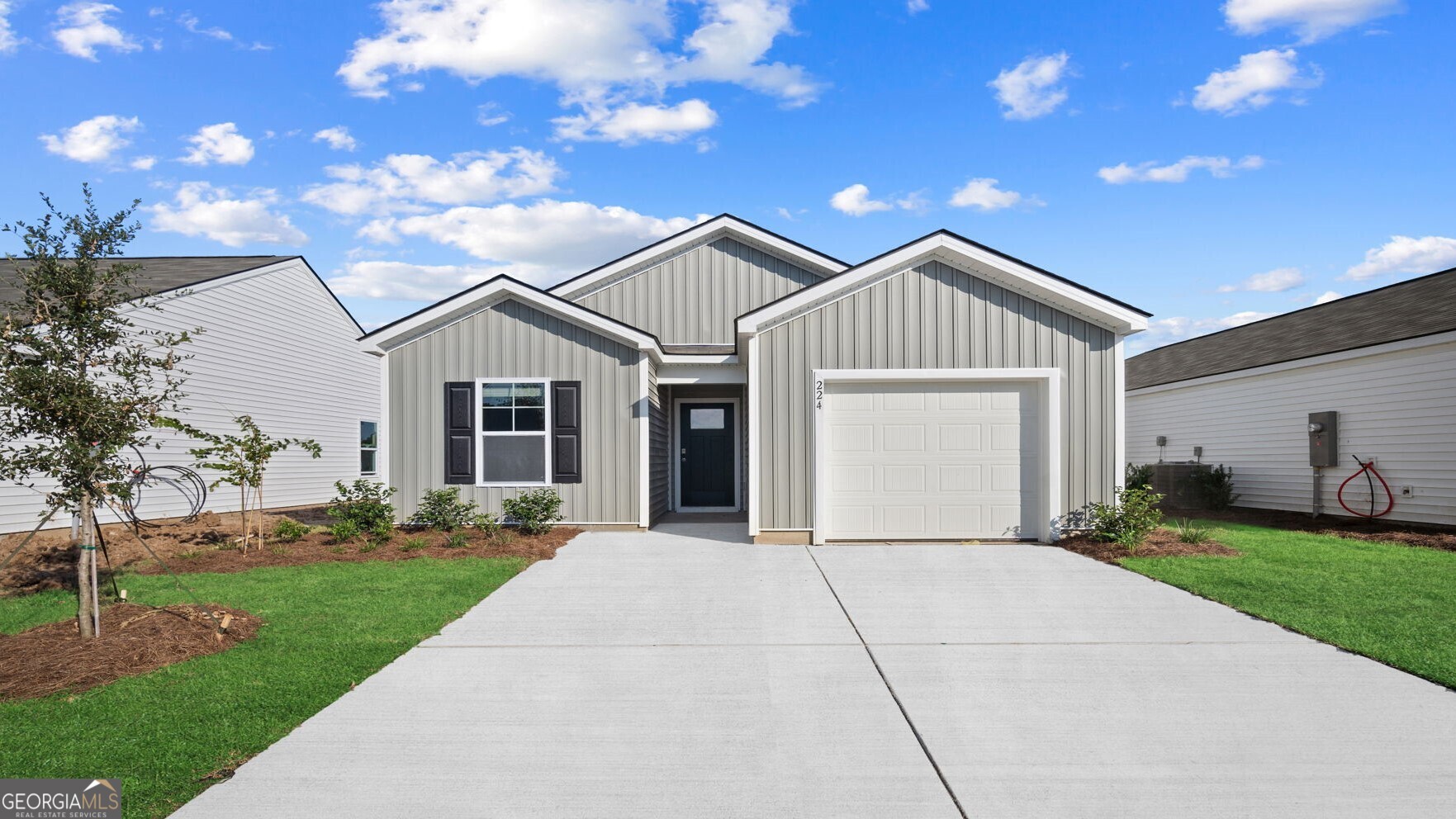 224 Lakeside DR