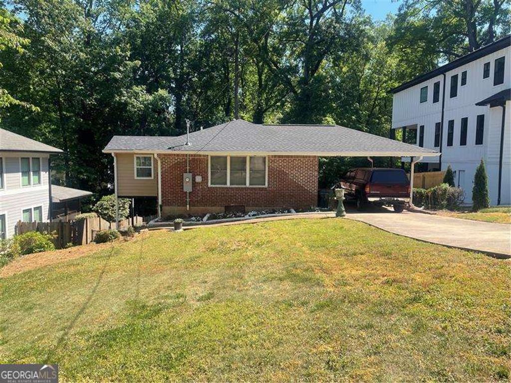 Photo of 519 Chevelle Lane, Decatur, GA 30030 (MLS # 10742081)