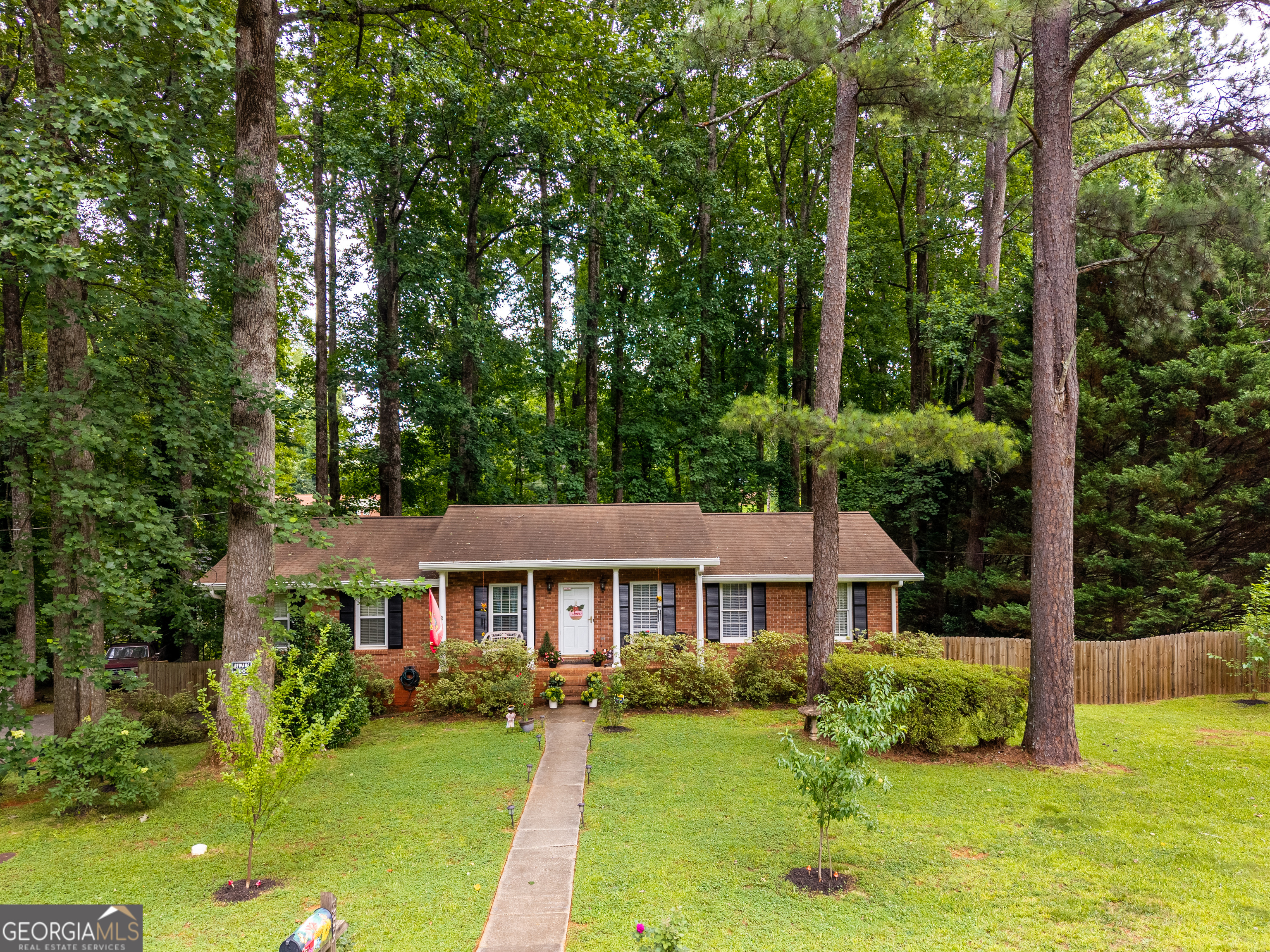 589 Dogwood DR