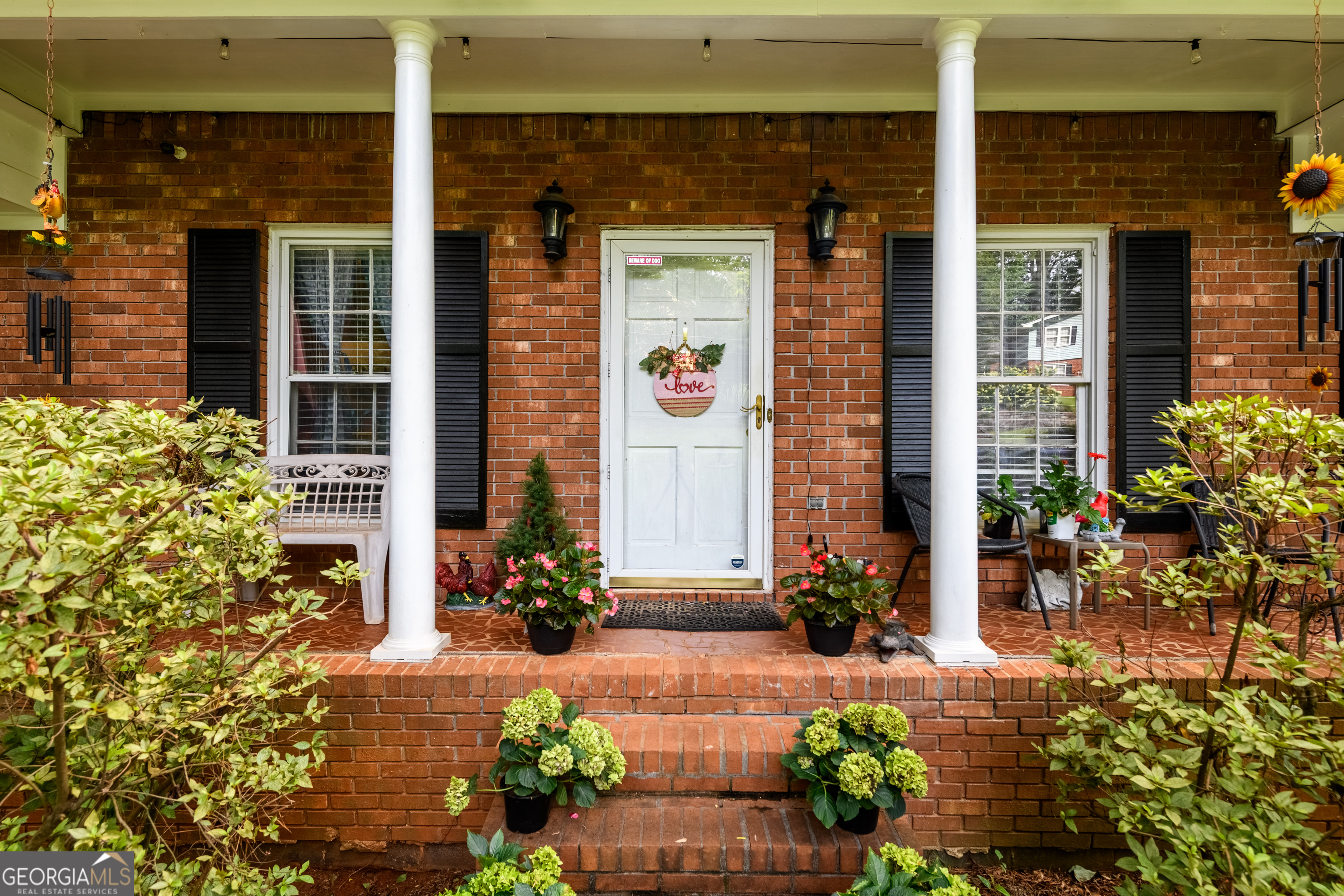 589 Dogwood DR
