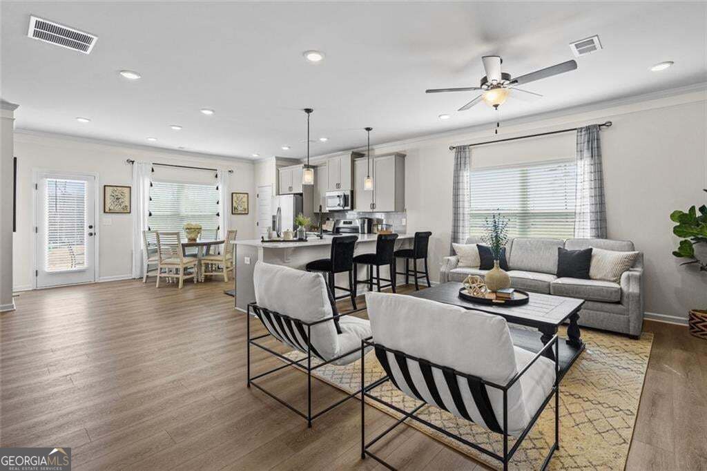 512 Brixton DR 85