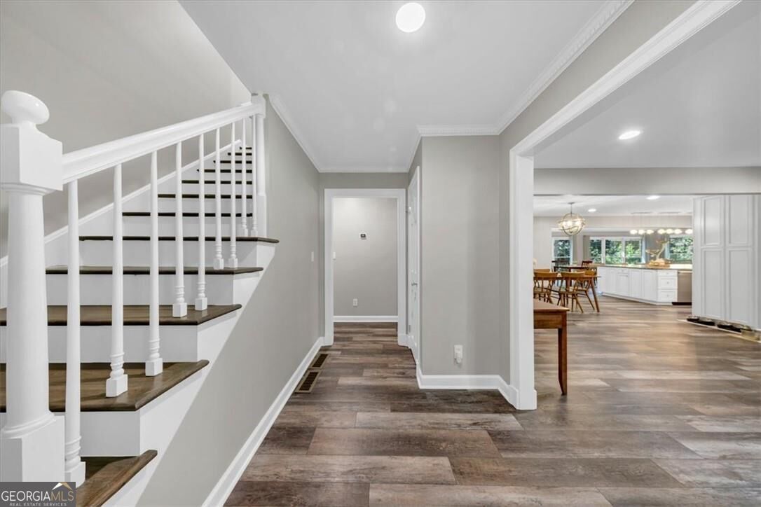 165 Ridge Point Close