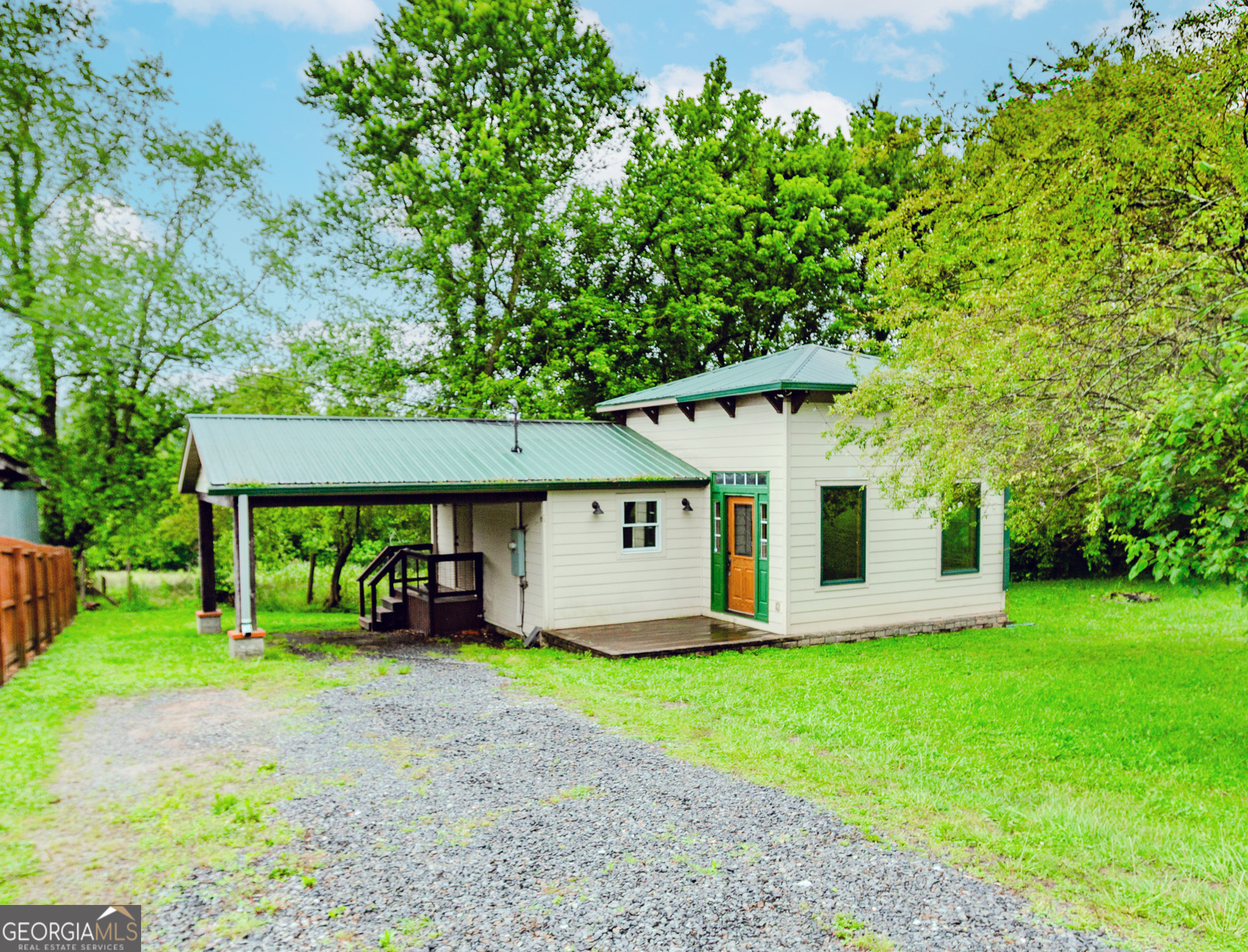 5198 Highway 52 E
