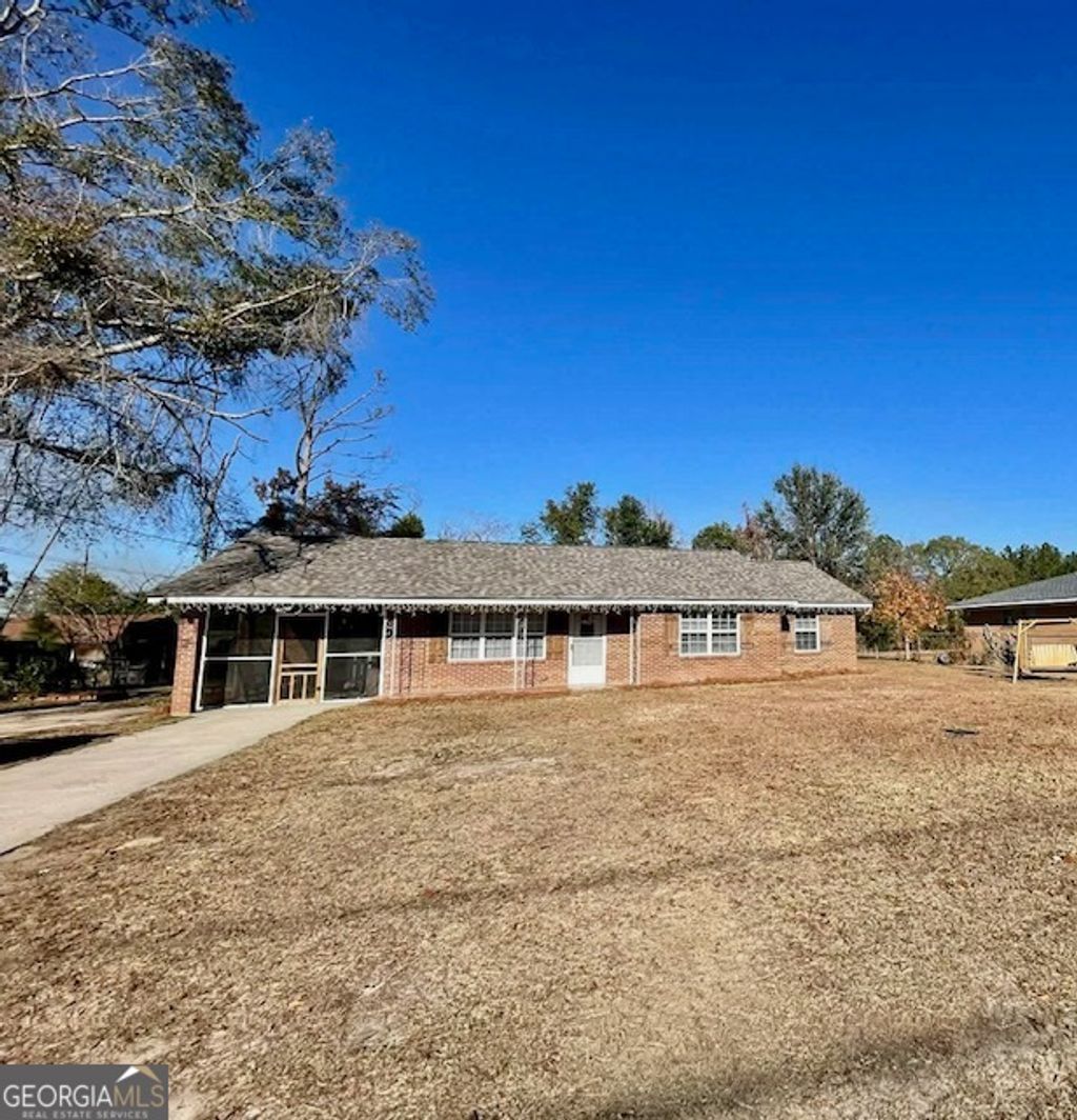 Photo of 64 Lakeside Dr, Hazlehurst, GA 31539 (MLS # 10658379)