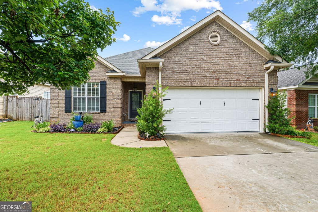 Photo of 111 Montrose Lane, Centerville, GA 31028 (MLS # 10777130)