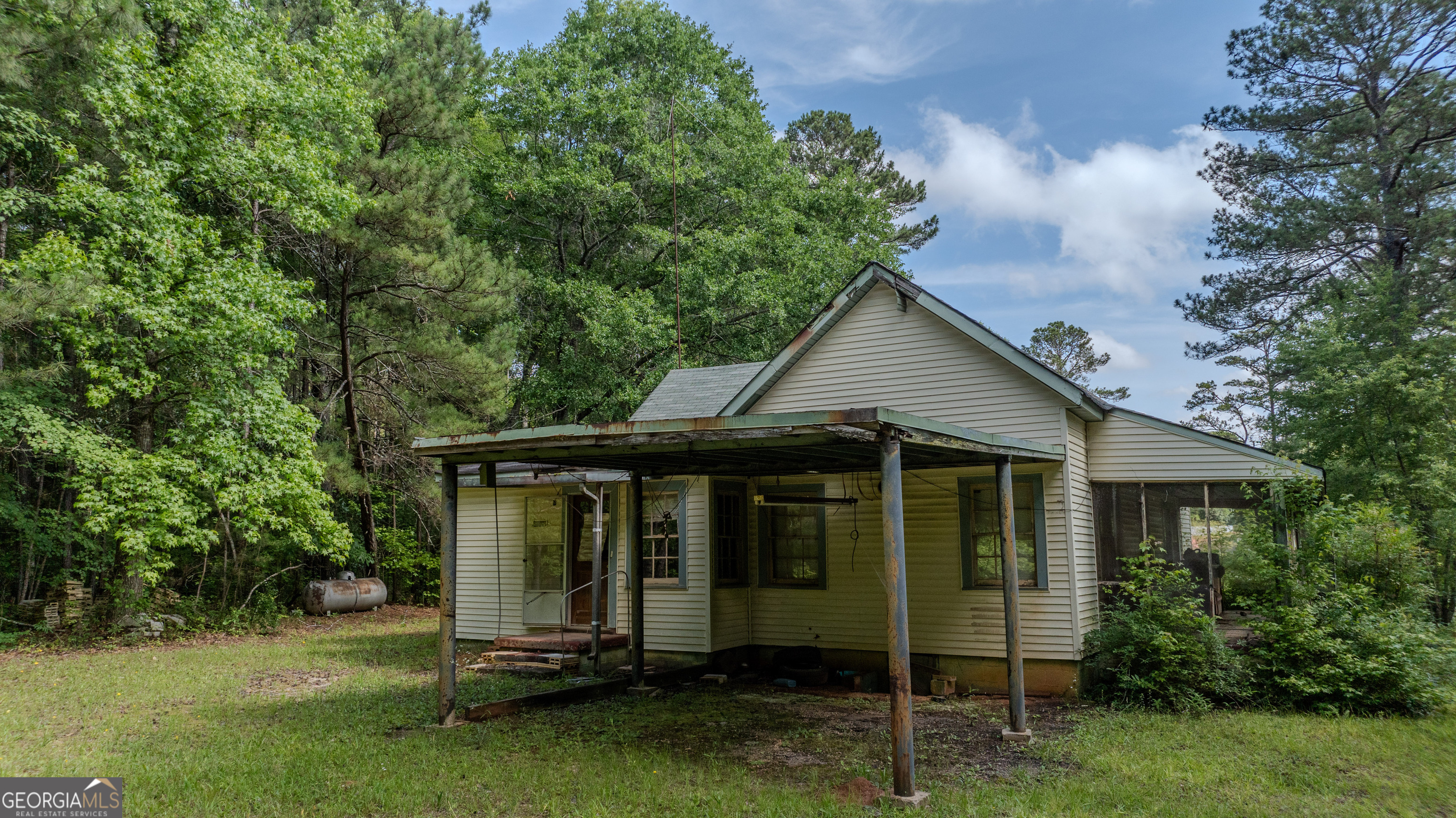 671 Luther Bailey RD