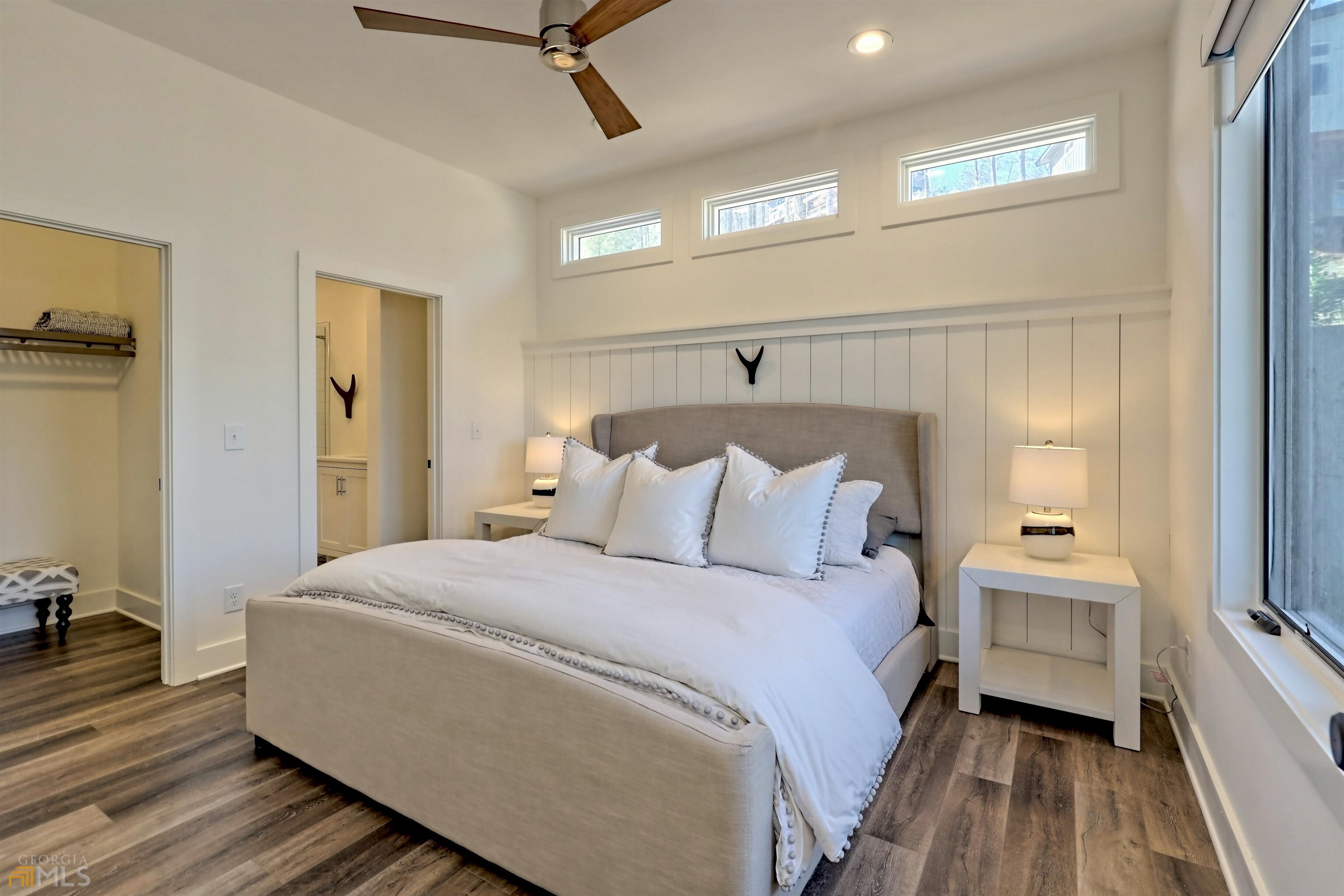 Clarkesville, Georgia 30523, United States, 4 Bedrooms Bedrooms, ,5 BathroomsBathrooms,Residential,Active,141527