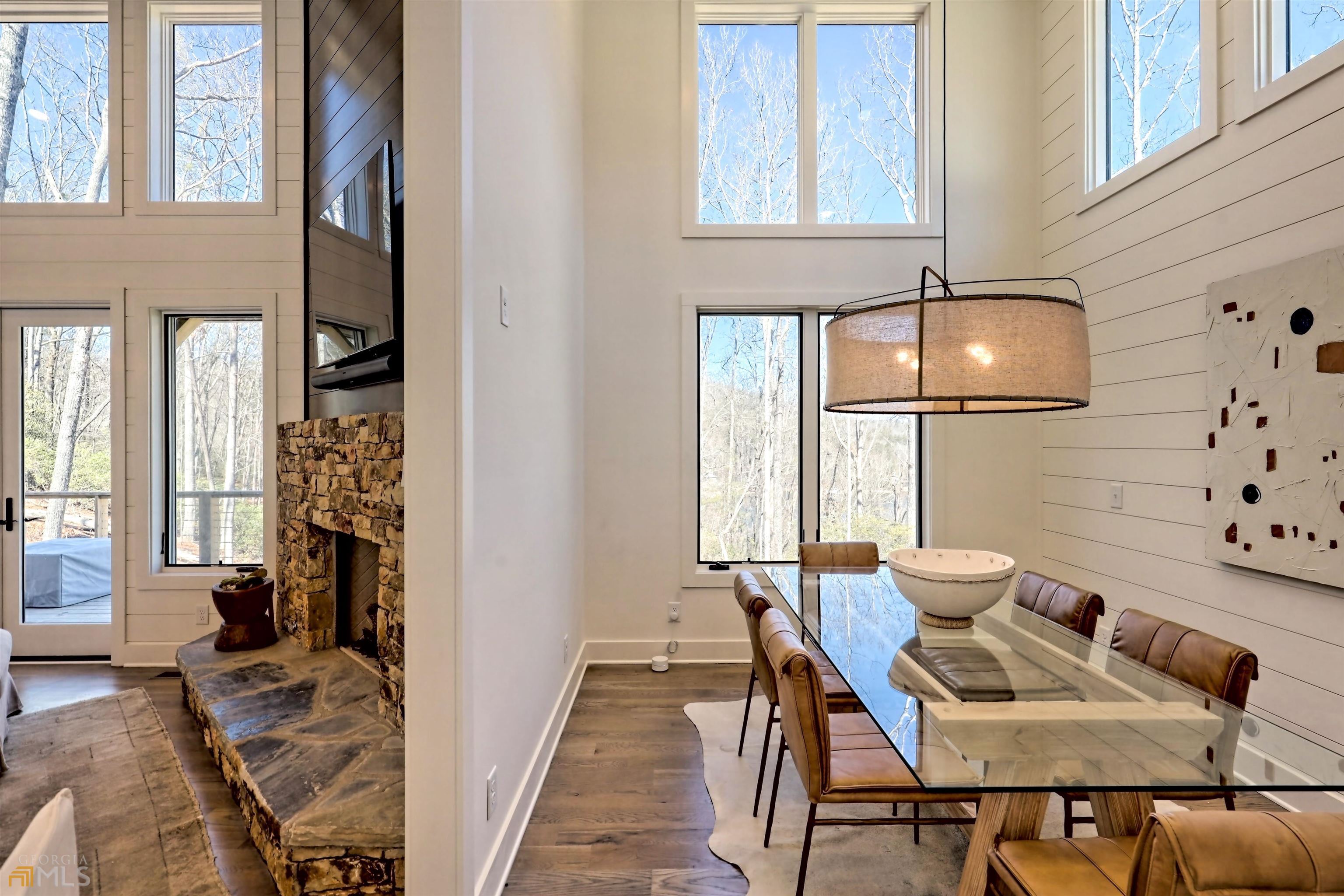 Clarkesville, Georgia 30523, United States, 4 Bedrooms Bedrooms, ,5 BathroomsBathrooms,Residential,Active,141527