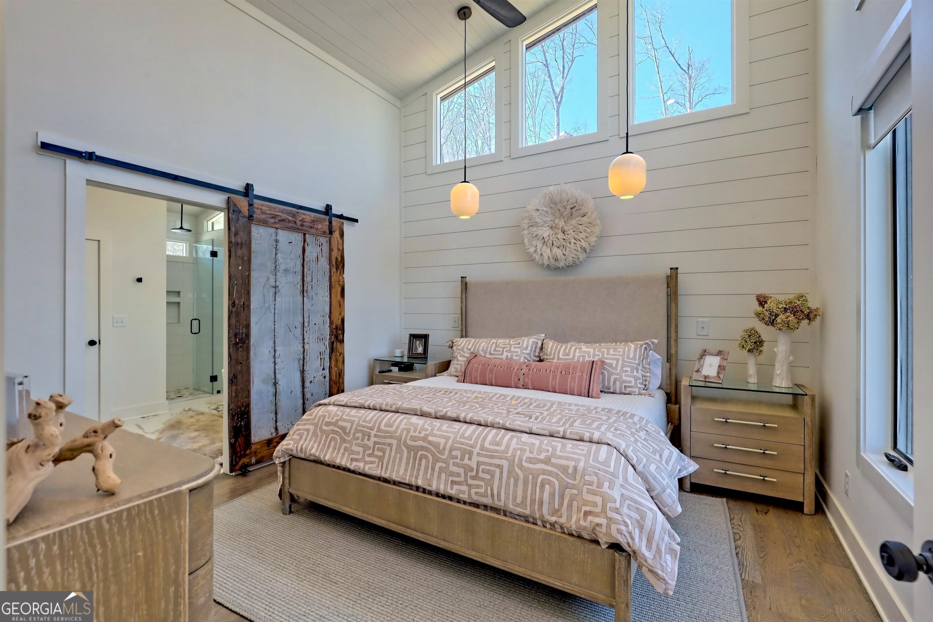 132 Summit Ridge DR