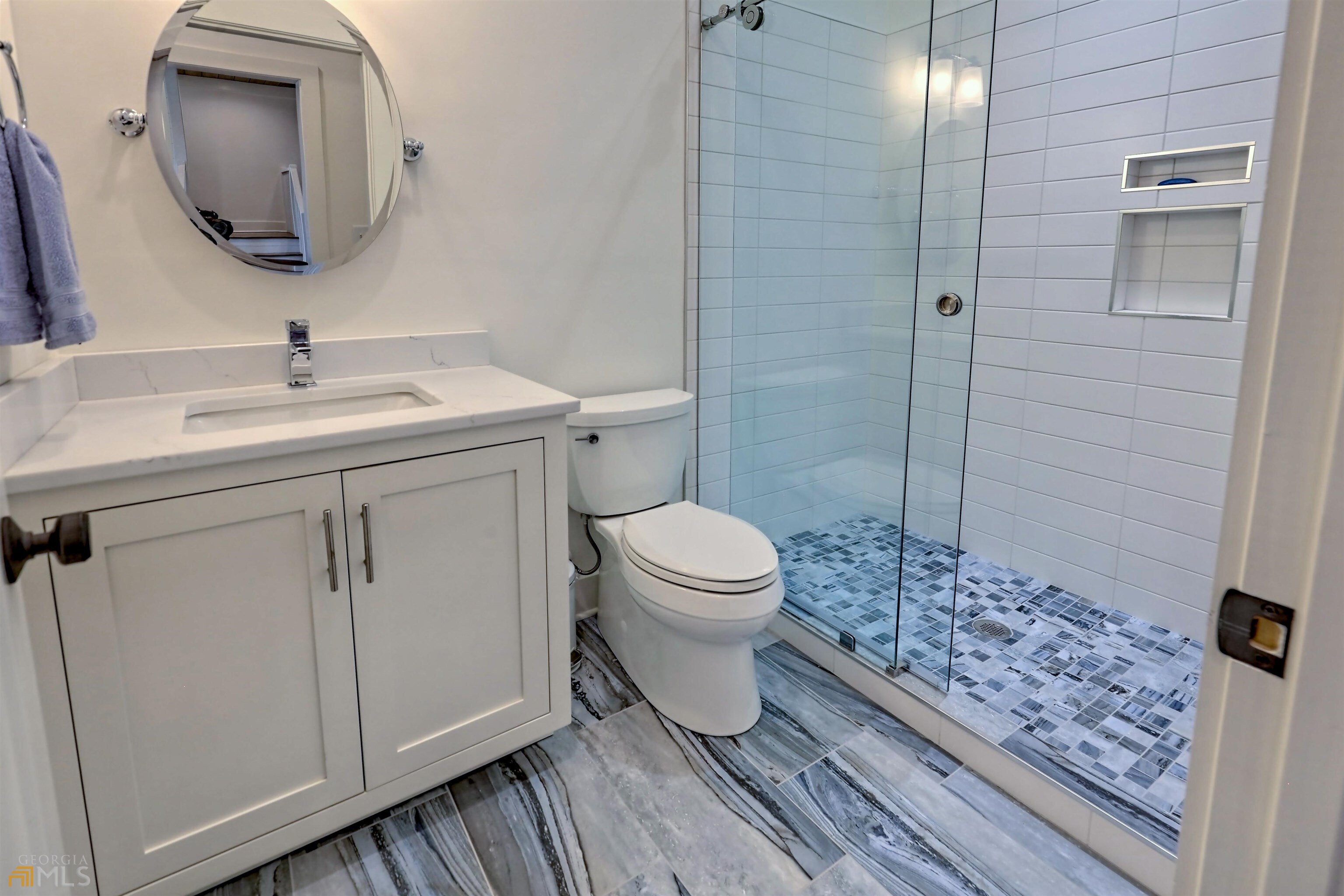 Clarkesville, Georgia 30523, United States, 4 Bedrooms Bedrooms, ,5 BathroomsBathrooms,Residential,Active,141527