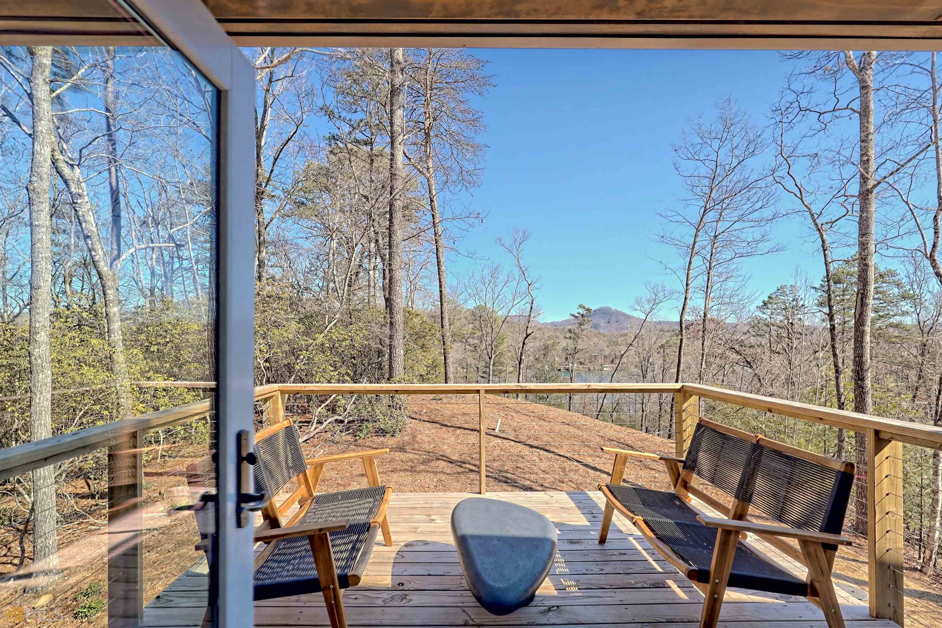 Clarkesville, Georgia 30523, United States, 4 Bedrooms Bedrooms, ,5 BathroomsBathrooms,Residential,Active,141527