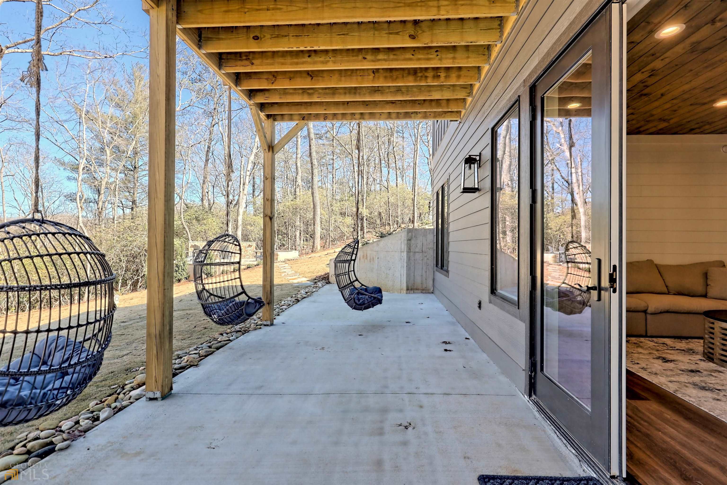 Clarkesville, Georgia 30523, United States, 4 Bedrooms Bedrooms, ,5 BathroomsBathrooms,Residential,Active,141527