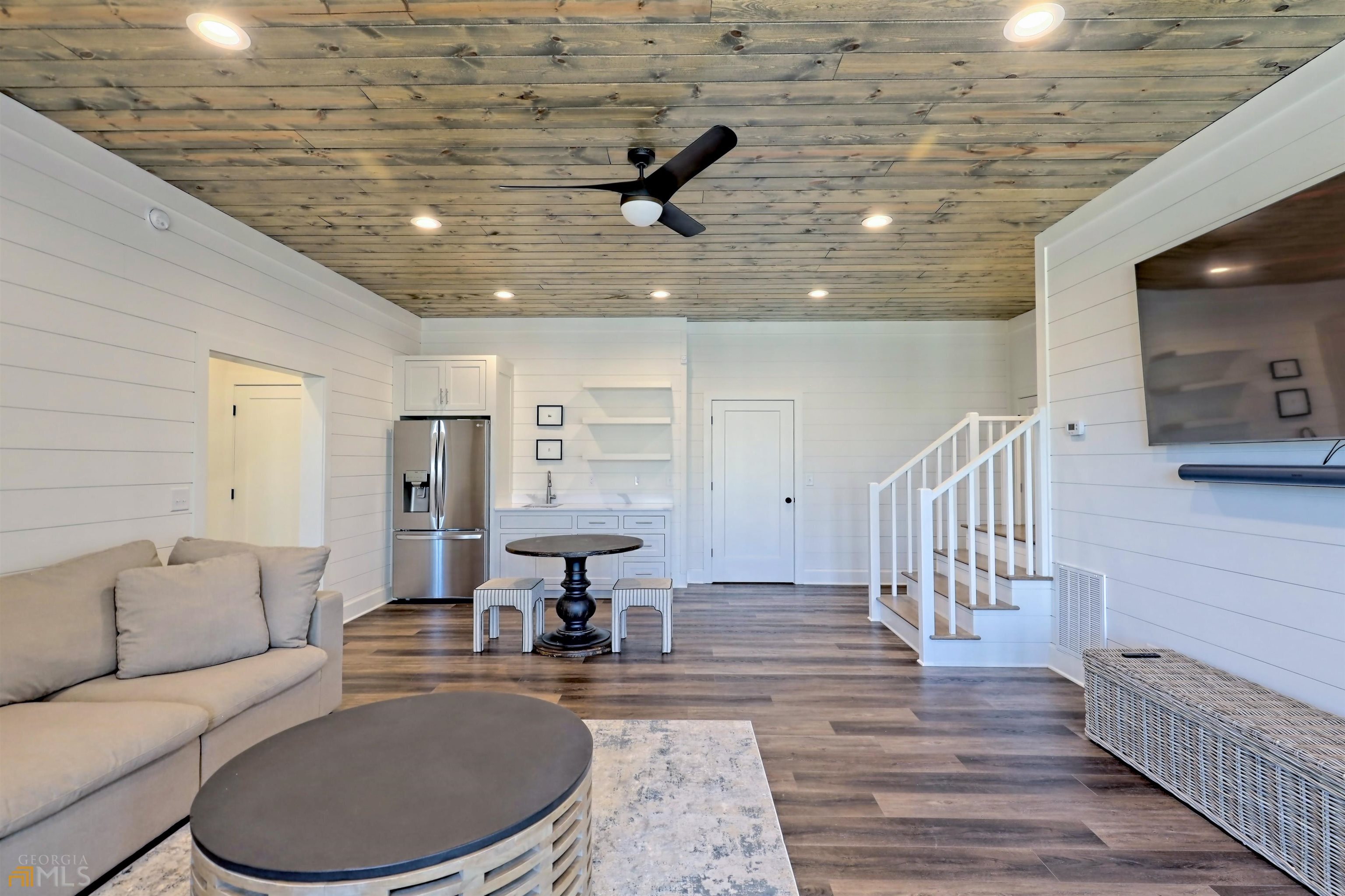 Clarkesville, Georgia 30523, United States, 4 Bedrooms Bedrooms, ,5 BathroomsBathrooms,Residential,Active,141527