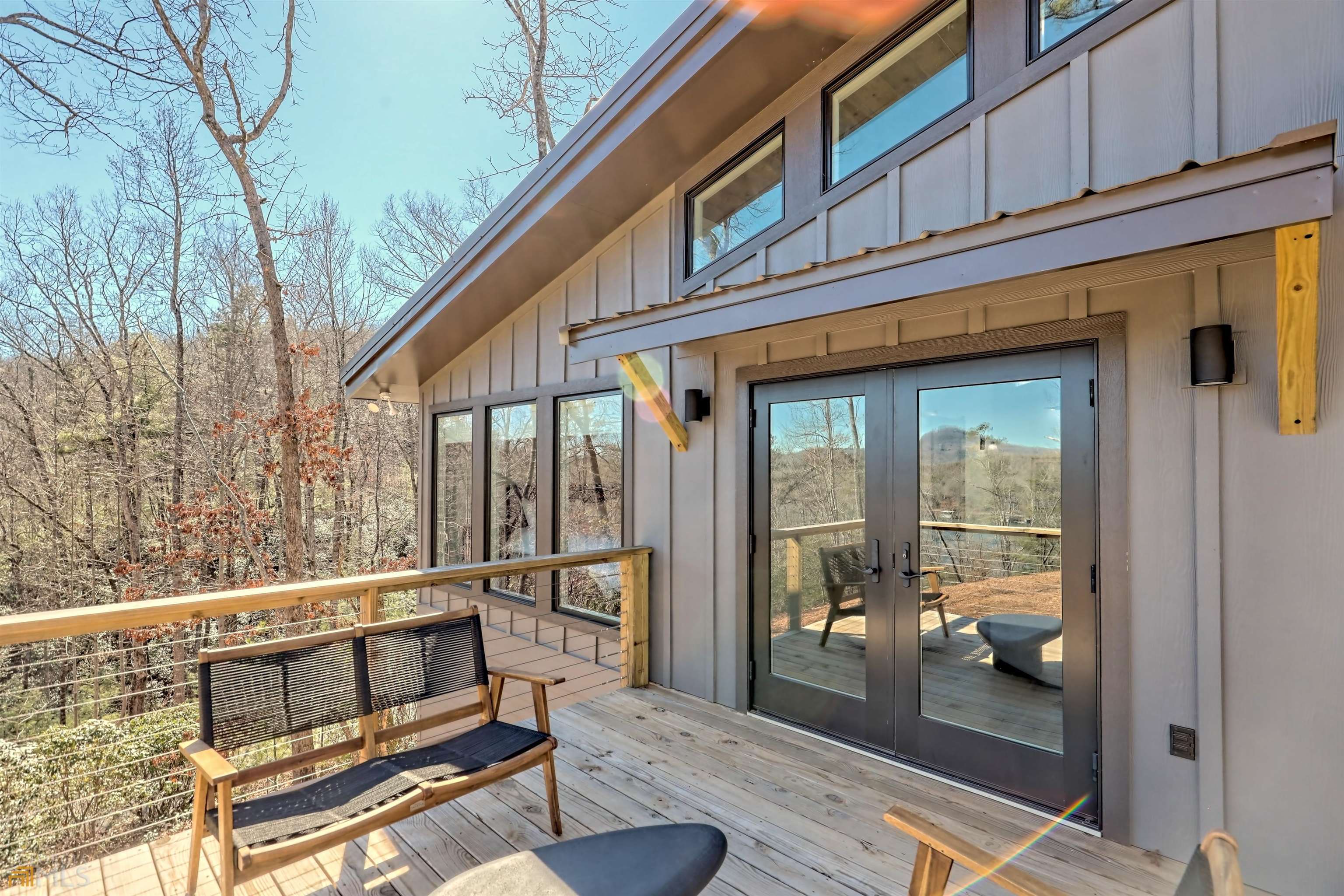 Clarkesville, Georgia 30523, United States, 4 Bedrooms Bedrooms, ,5 BathroomsBathrooms,Residential,Active,141527