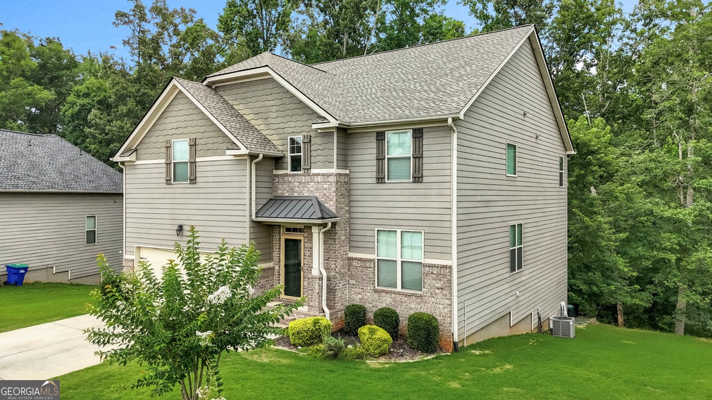 Photo of 2986 Parkland View, South Fulton, GA 30331 (MLS # 10800061)