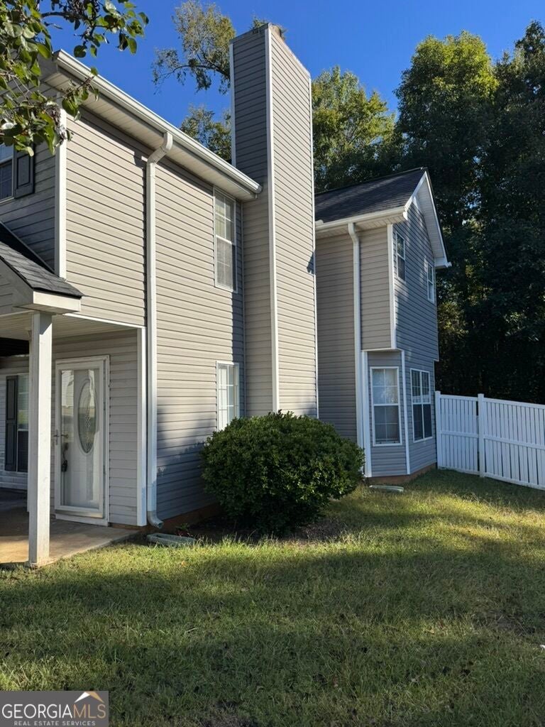 490 Ashton CIR
