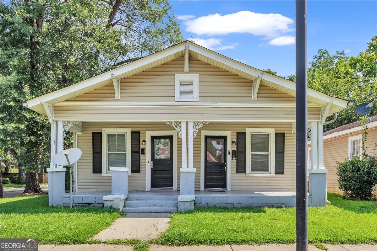 Duplex in the Heart of Olde Town Augusta Located in the vibrant and historic Olde Town Augusta, this charming duplex presents a great opportunity for investors. It sits on a spacious corner lot. Each unit features 1 bedroom and 1 bathroom, offering ample space and functional layouts ideal for long-term tenants or short-term rentals. Both units include washer/dryer hookups, new flooring, and updated finishes, making them move-in ready. Enjoy the convenience of parking in the rear or street parking out front. Just minutes from local restaurants, shops, and downtown Augusta, this property offers both comfort and prime location in one of the city's most sought-after neighborhoods.