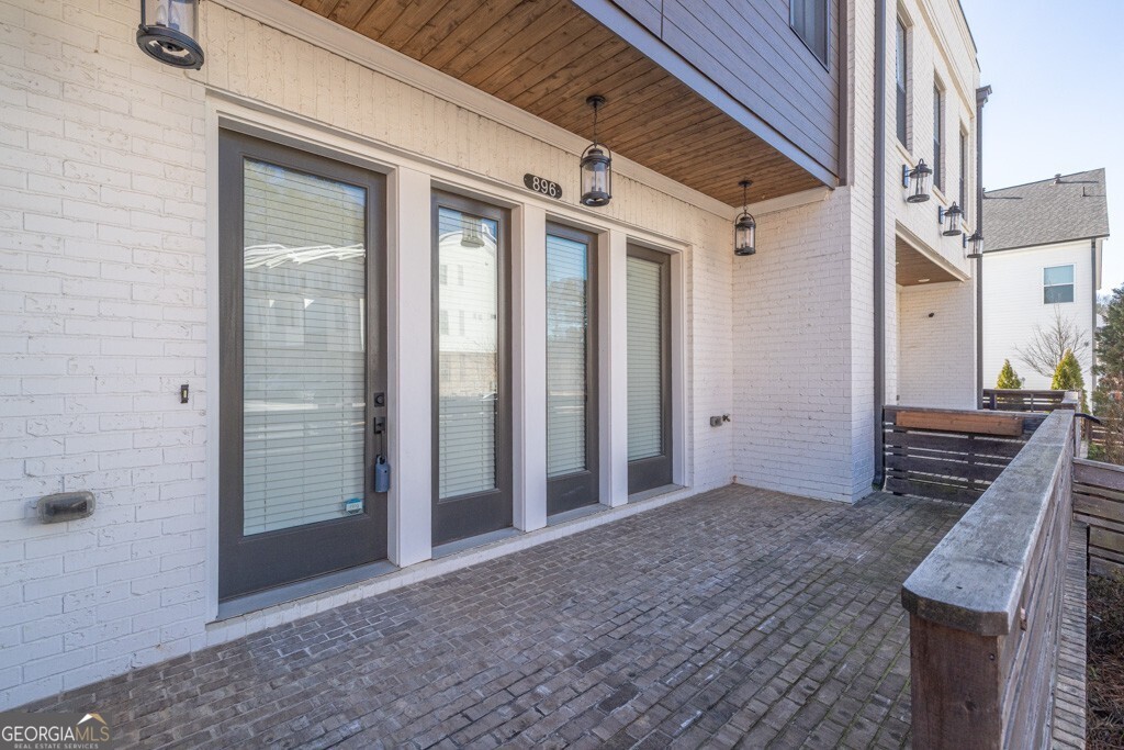 896 Farmstead RD 162