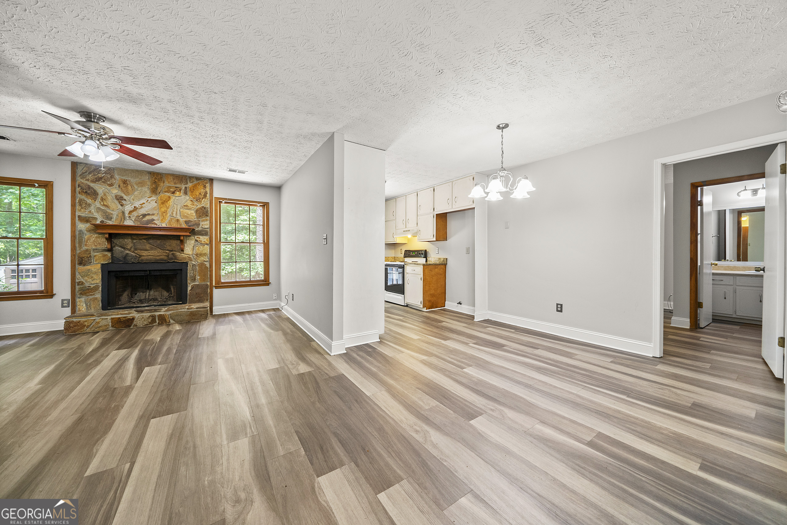 409 Deergrass TRL