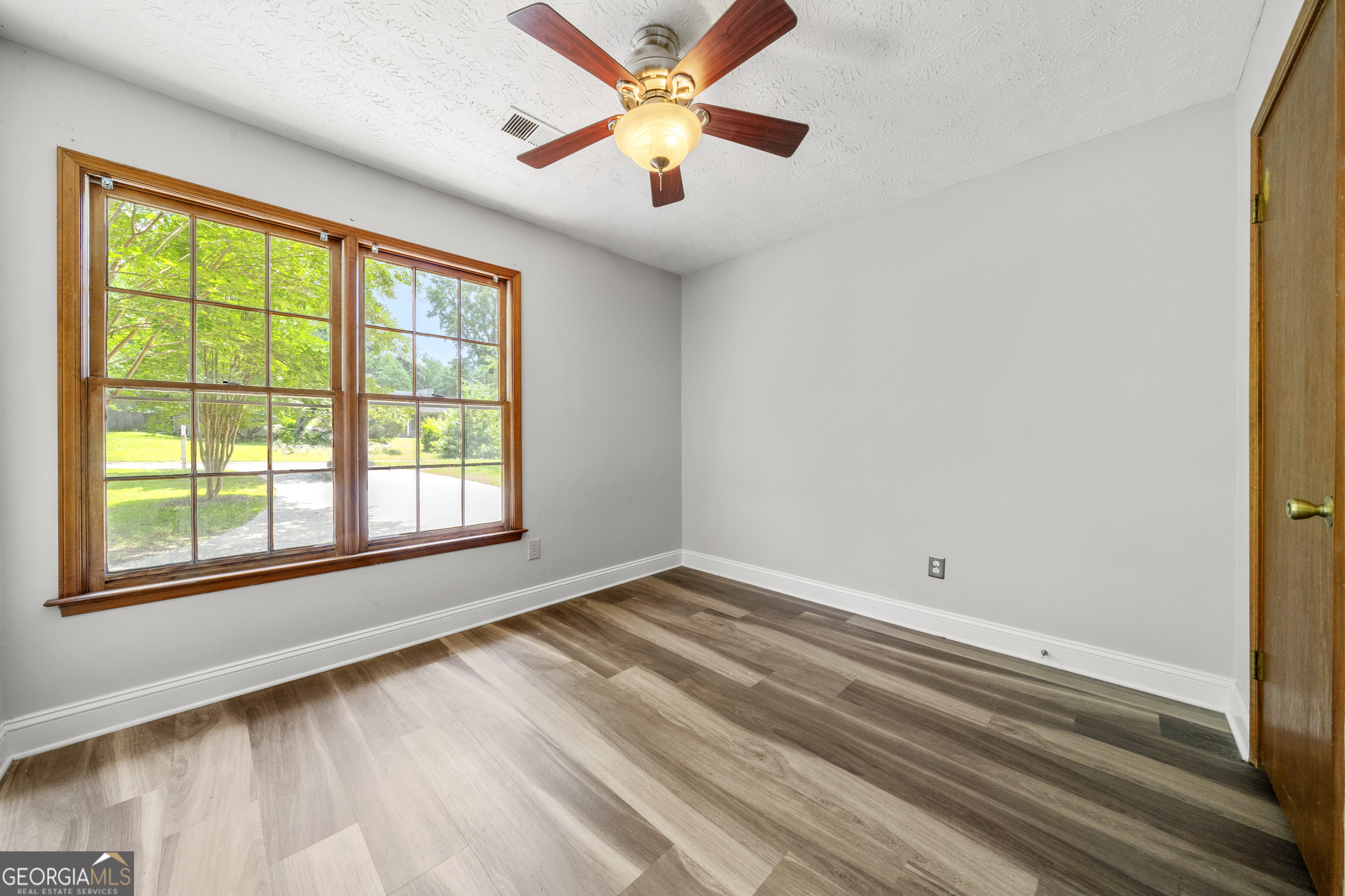 Peachtree City, Georgia 30269, United States, 3 Bedrooms Bedrooms, ,2 BathroomsBathrooms,Residential,Pending,145801