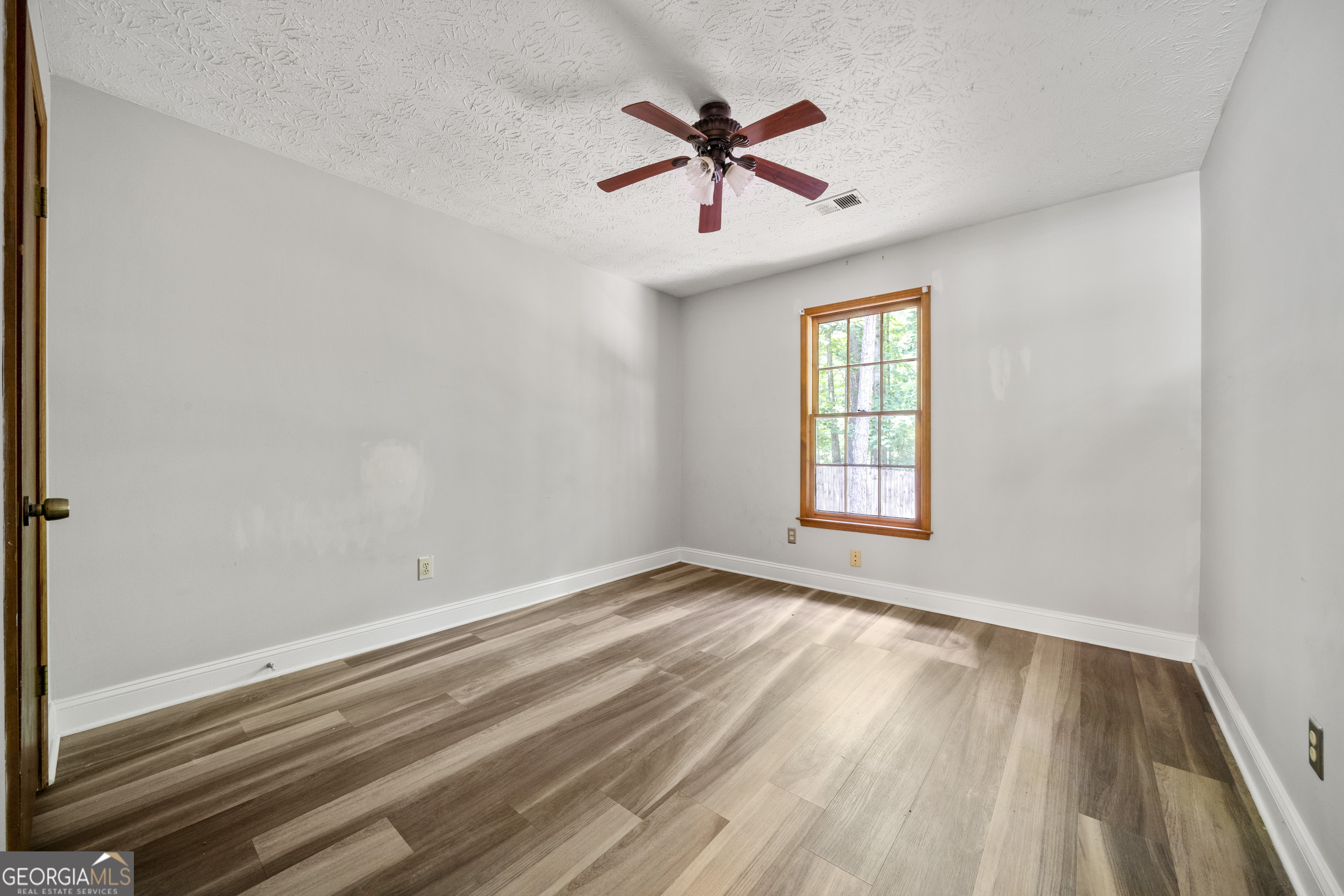 Peachtree City, Georgia 30269, United States, 3 Bedrooms Bedrooms, ,2 BathroomsBathrooms,Residential,Pending,145801