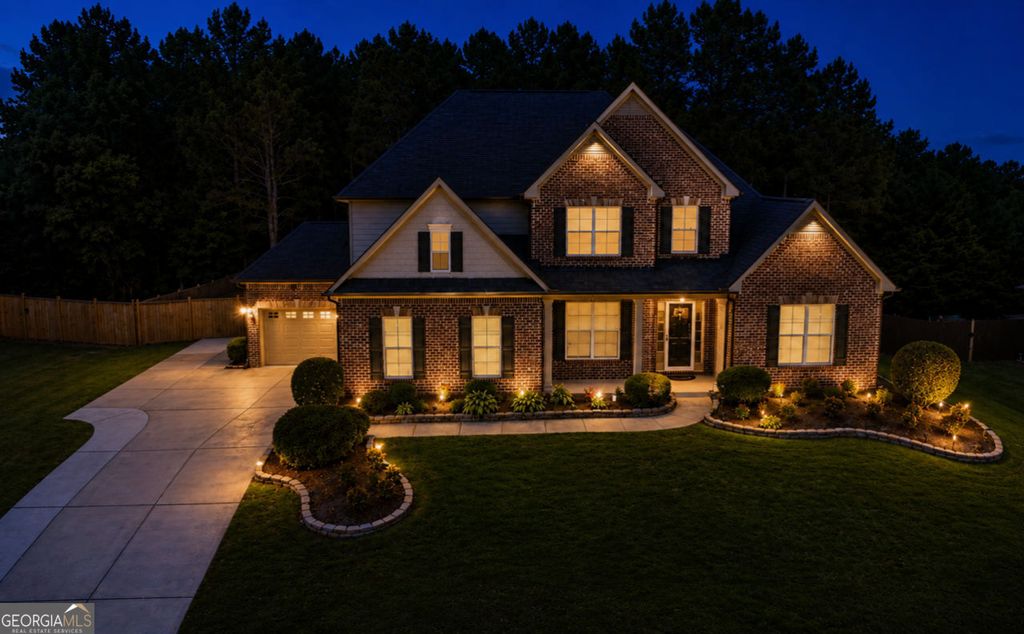 Photo of 1398 Mill Pointe Court, Lawrenceville, GA 30043 (MLS # 10765529)