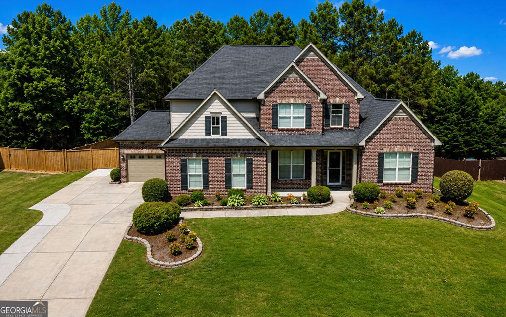 Photo of 1398 Mill Pointe Court, Lawrenceville, GA 30043 (MLS # 10765529)