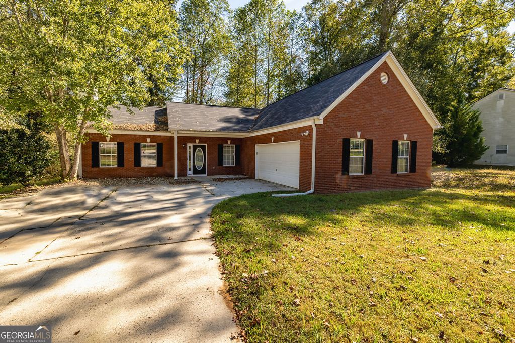 Photo of 224 Autumn Ridge Drive, Griffin, GA 30224 (MLS # 10632333)