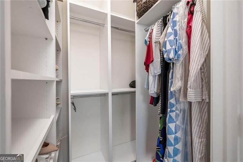 Atlanta, Georgia 30306, United States, 1 Bedroom Bedrooms, ,1 BathroomBathrooms,Residential,Pending,78355