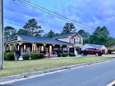Photo of 177 W Brewton Street, McRae-Helena, GA 31037 (MLS # 10655072)