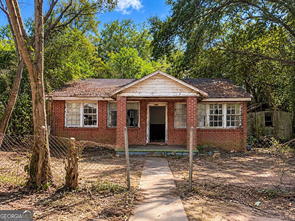 Photo of 1074 Burke Street, Macon, GA 31206 (MLS # 10867401)