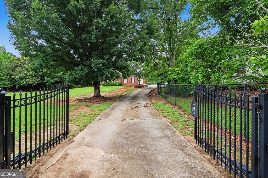 Photo of 711 Bethel Road NW, Conyers, GA 30012 (MLS # 10791925)