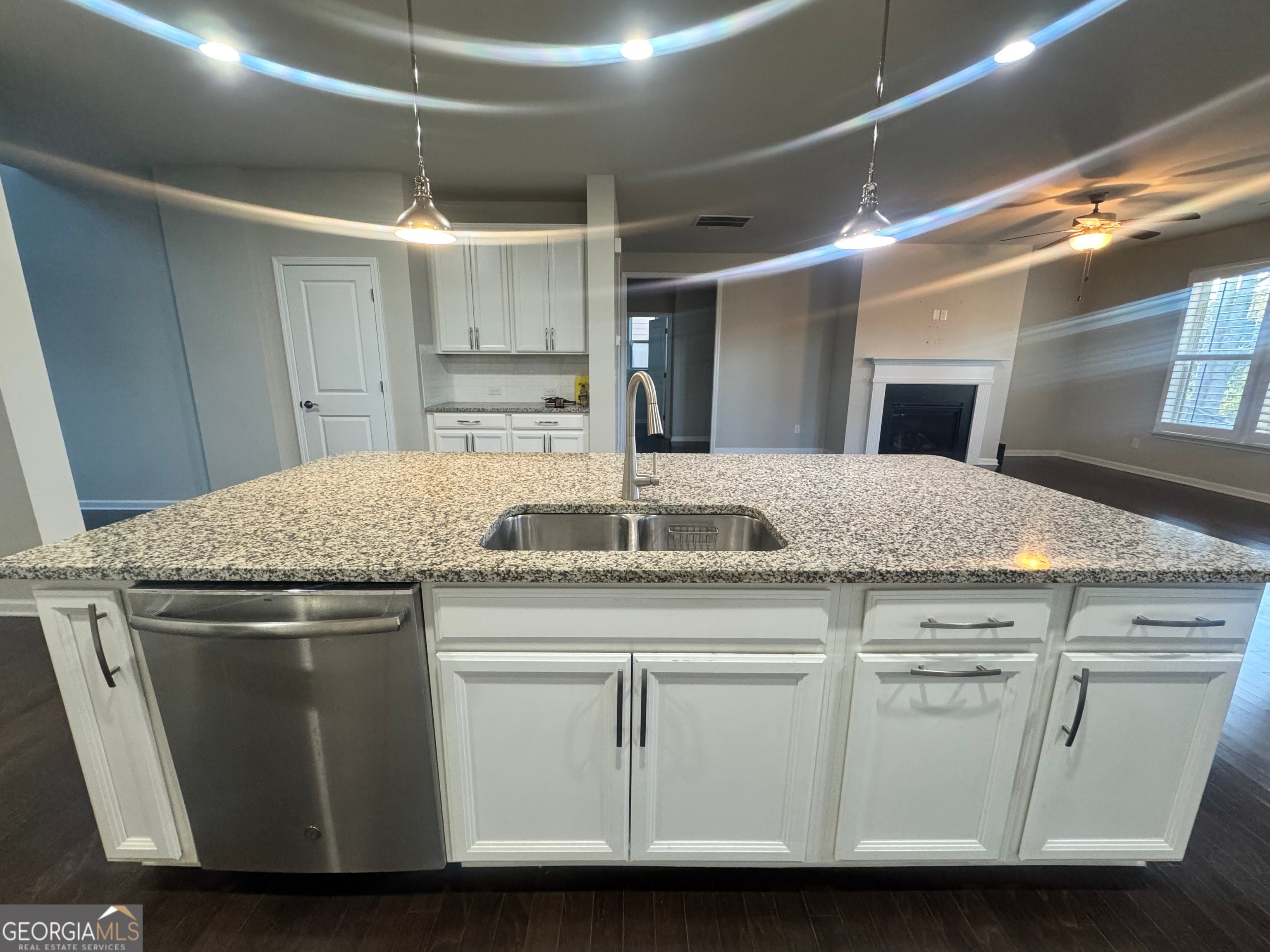 4541 Claiborne CT