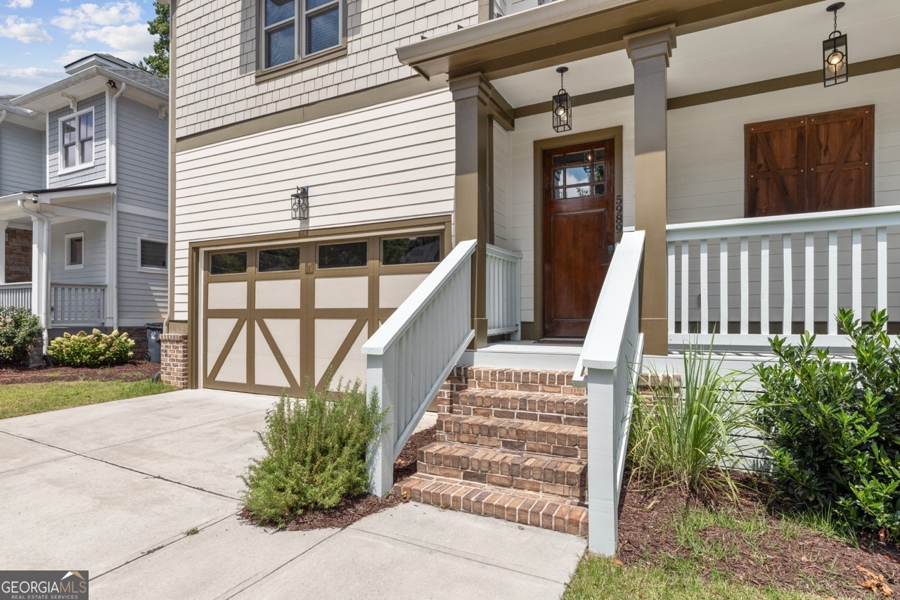 5989 Kenn Manor WAY